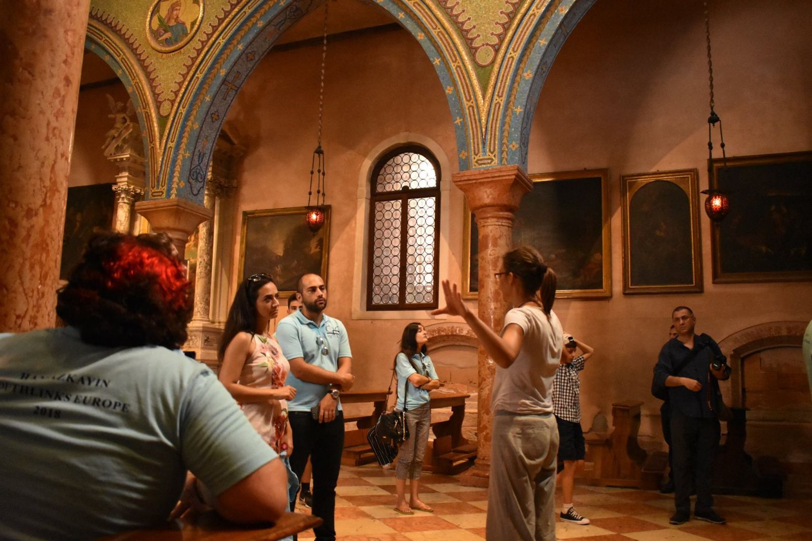 Hamazkayin Forum participants learn about art and culture in Venice (Photo: Hamazkayin)