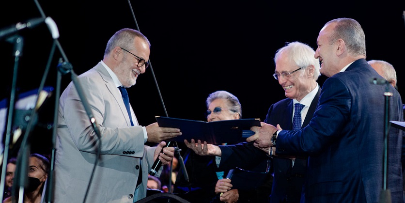 Lourian was the catalyst behind Riccardo Muti’s recent “Road of Friendship” concert in Armenia for the premiere of “Purgatory,” a commissioned piece by Tigran Mansurian. He was awarded the presidential medal of gratitude for his “significant role in the strengthening and promoting of cultural relationships between Armenia and Italy.”