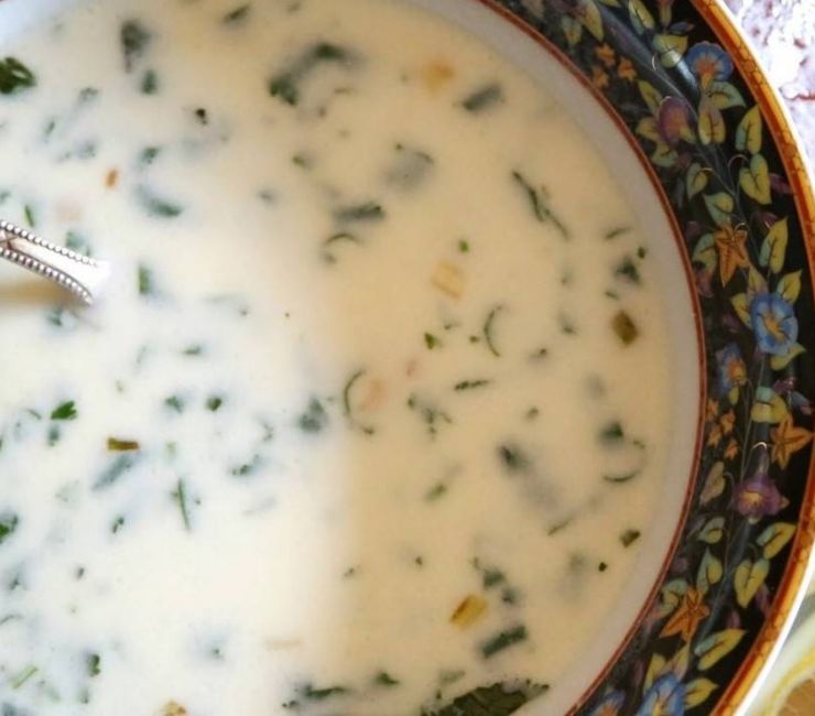 Between bowls:  The pursuit of Armenian identity, self-discovery, and the perfect bowl of soup