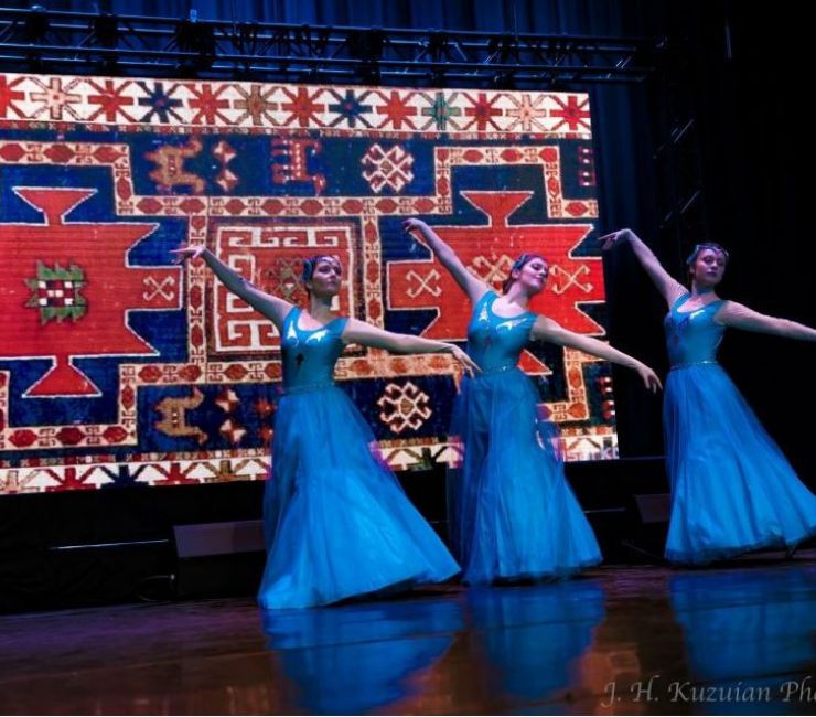 'Davigh' by the Hamazkayin Erepuni Dance Ensemble of Toronto