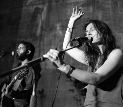 Music | 'Angels' in commotion above Sandmoon’s blazing guns